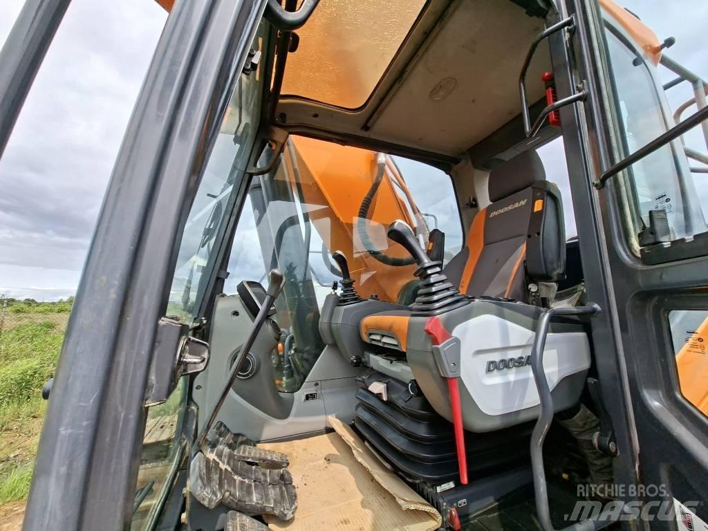 Doosan DX 300 LC-5 履带挖掘机
