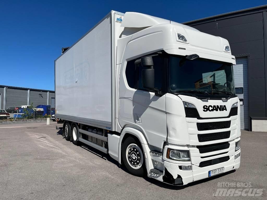 Scania R500B6X2*4NB 厢式货车