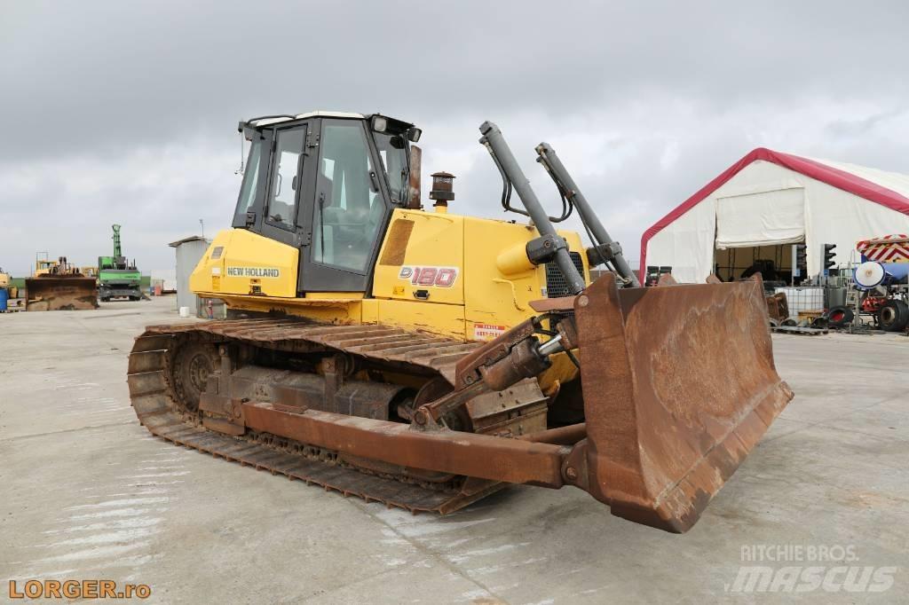 New Holland D 180 履带式推土机