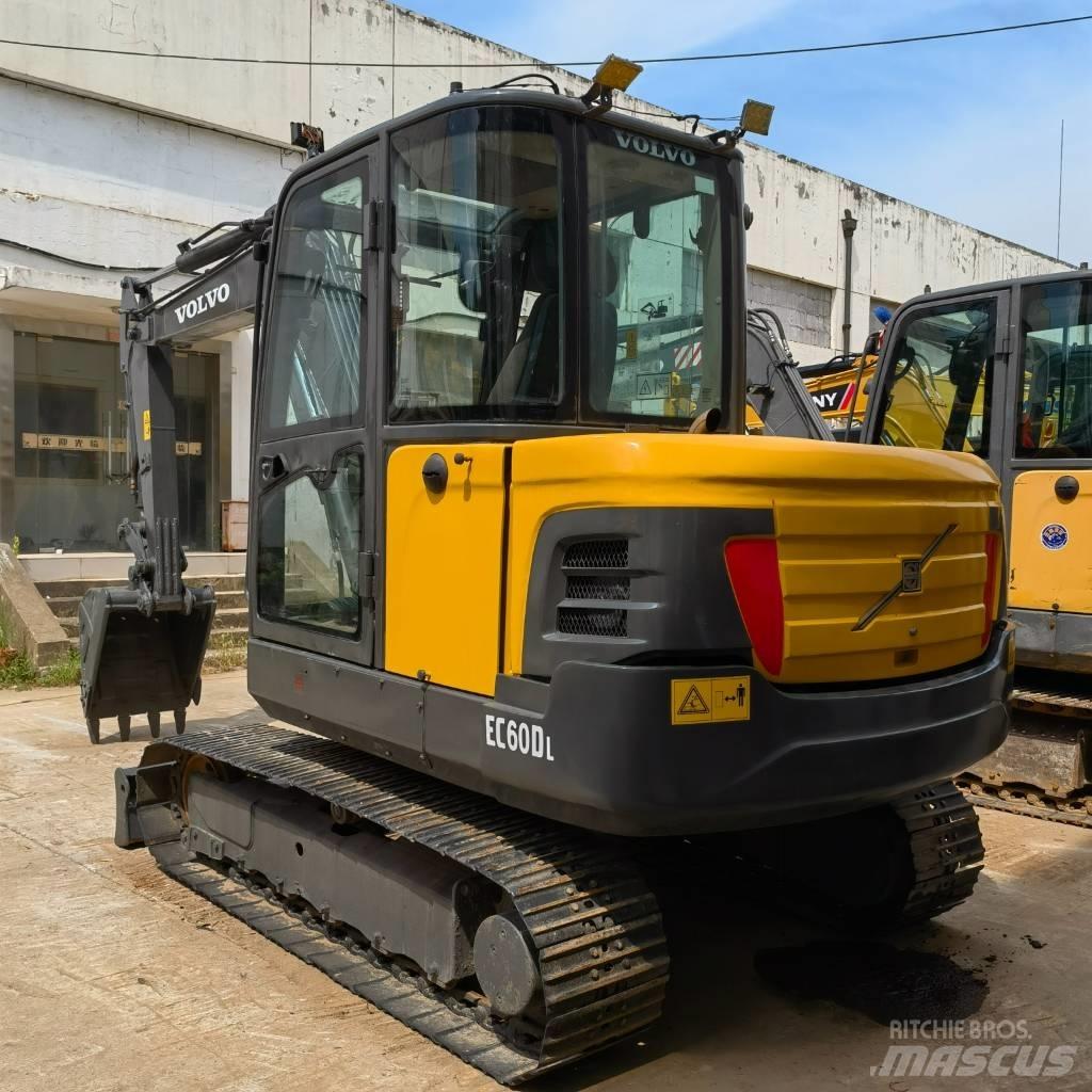 Volvo EC60 小型挖掘机