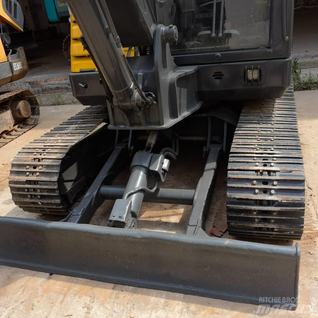 Volvo EC60 小型挖掘机