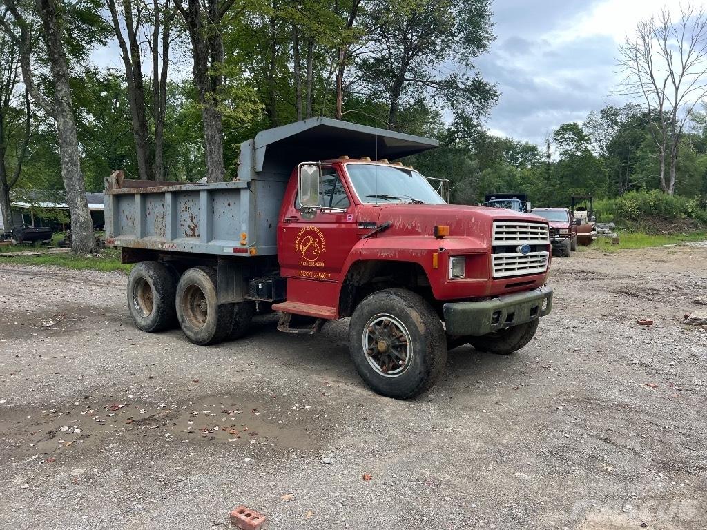 Ford F900 自卸式货车