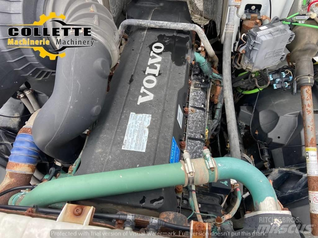 Volvo D13 平板栏板货车