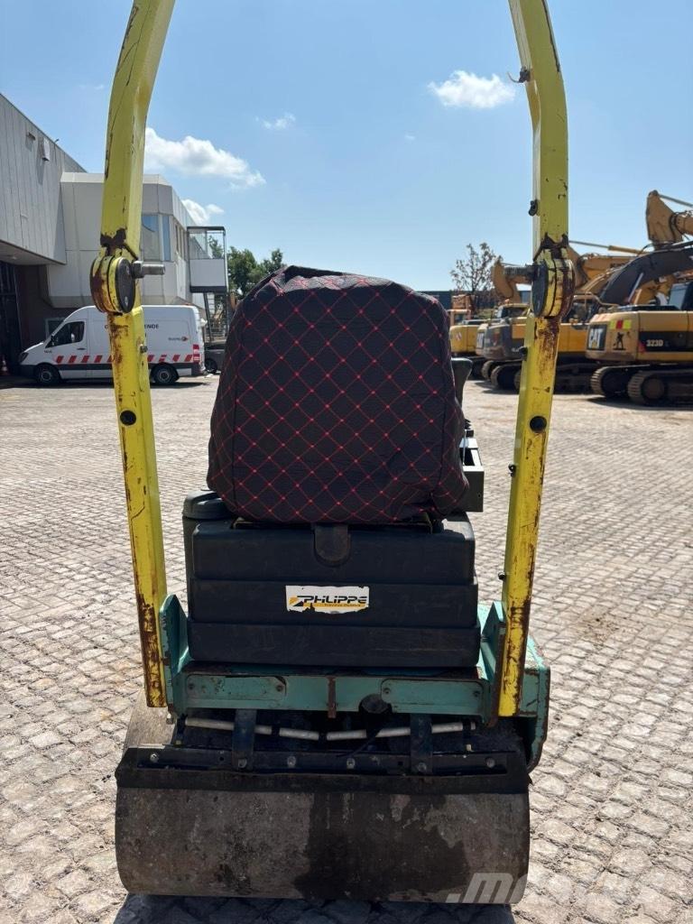 Ammann AV 20-2 双轮压路机