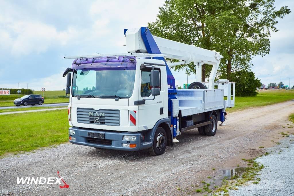 Wumag WT 300 车载式高空作业车
