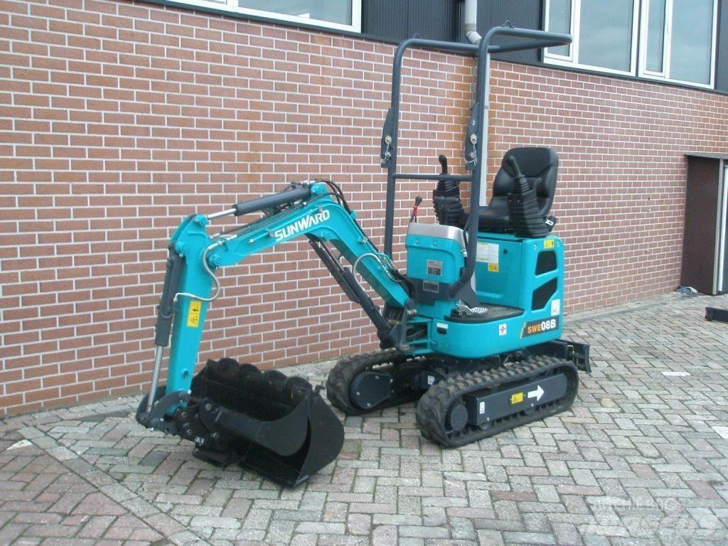 Sunward SWE 08B 小型挖掘机
