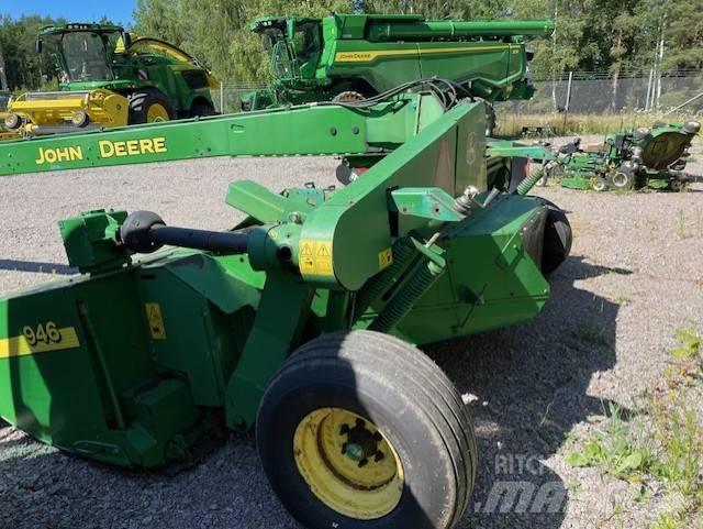 John Deere 946 割草调节装置