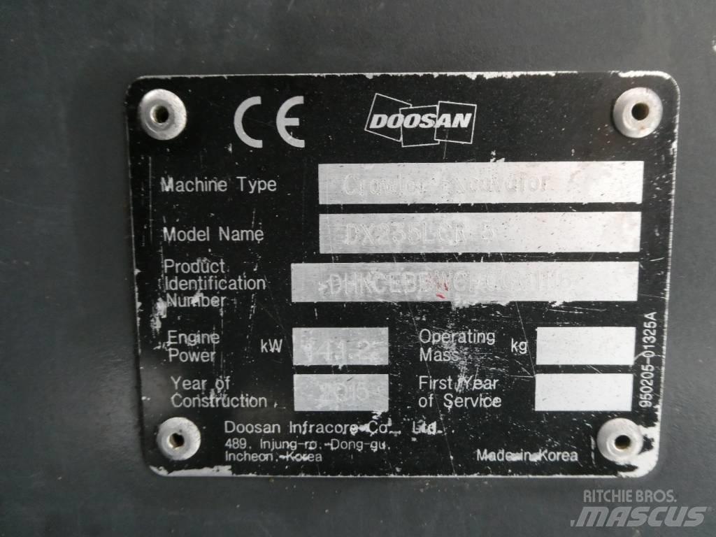 Doosan DX 235 LCR-5 履带挖掘机