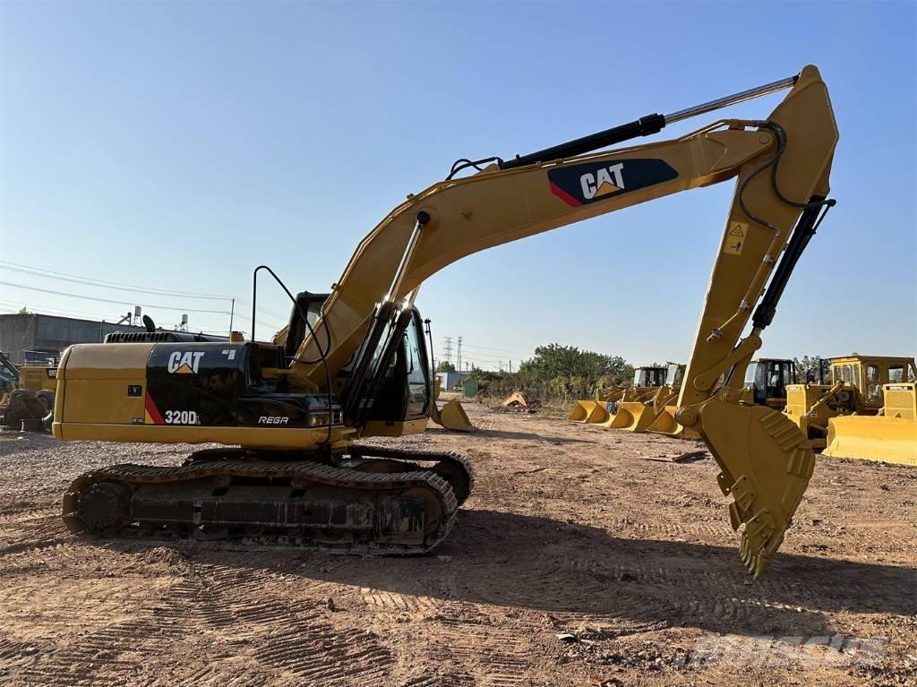 CAT 320D 履带挖掘机