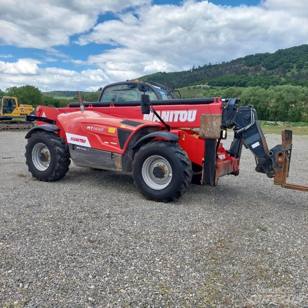 Manitou MT 1440 伸缩臂叉装车|叉装车