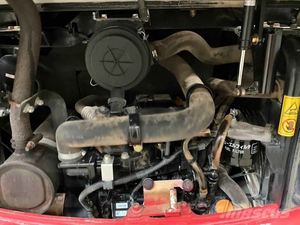 Takeuchi TB 230 小型挖掘机