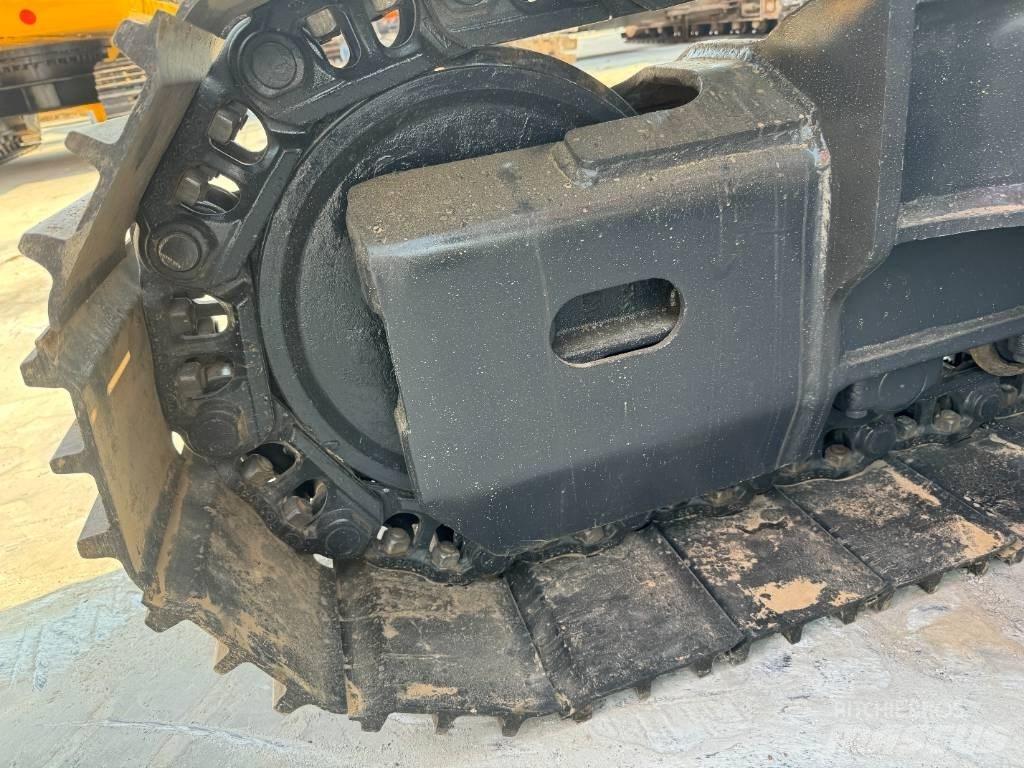Doosan DX 225 LCA 履带挖掘机