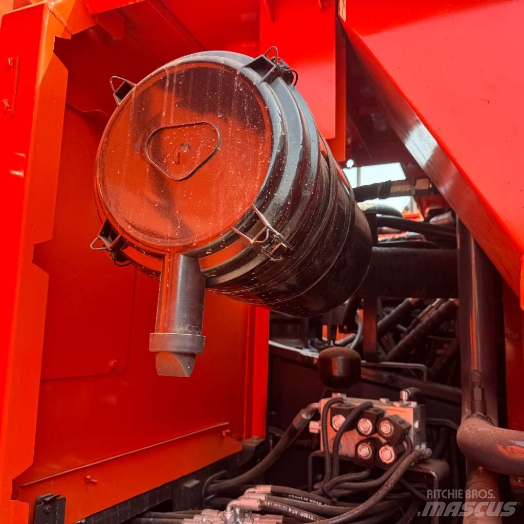 Doosan DX 225 LCA 履带挖掘机