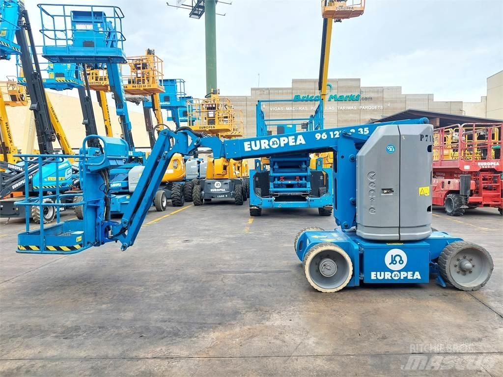 Genie Z30 20NRJ 曲臂高空工作平台