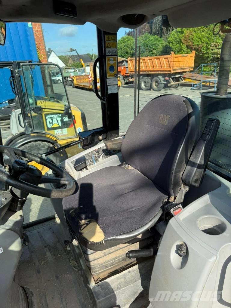 CAT 908 H 2 轮式装载机