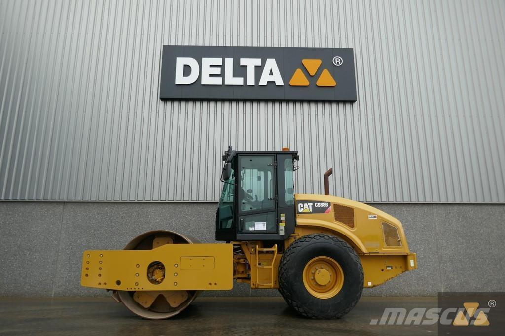 CAT CS68B 单轮压路机