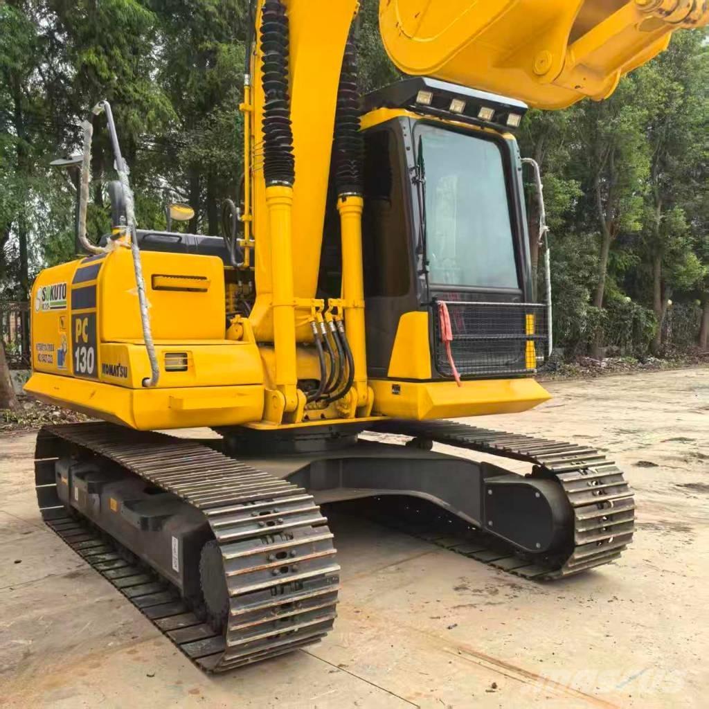 Komatsu PC 130-7 中型挖掘机
