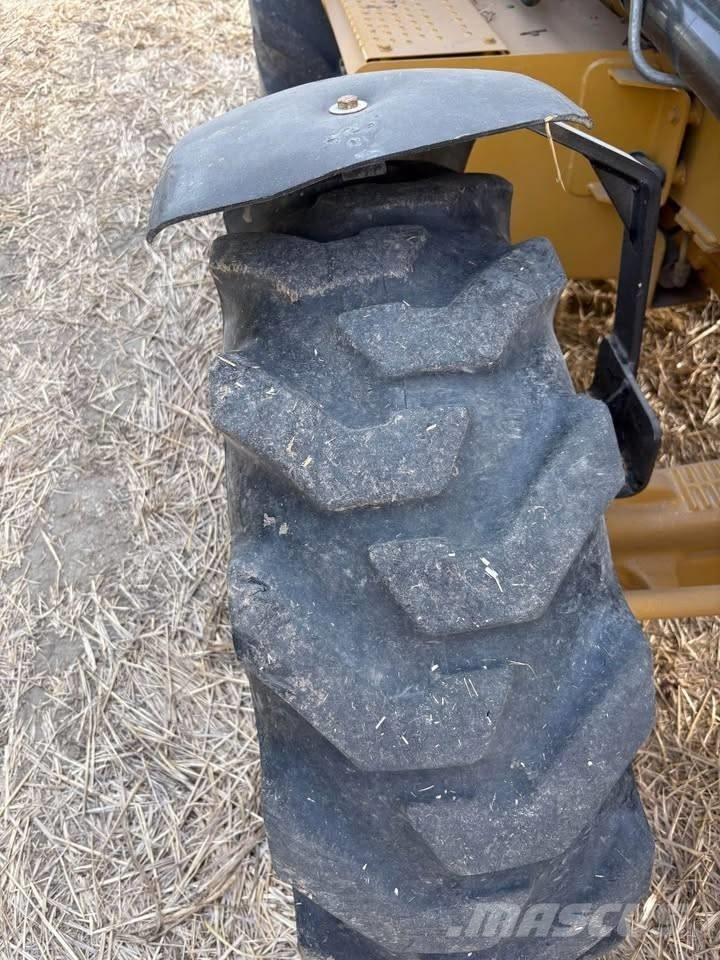 CAT 430 E 反铲装载机