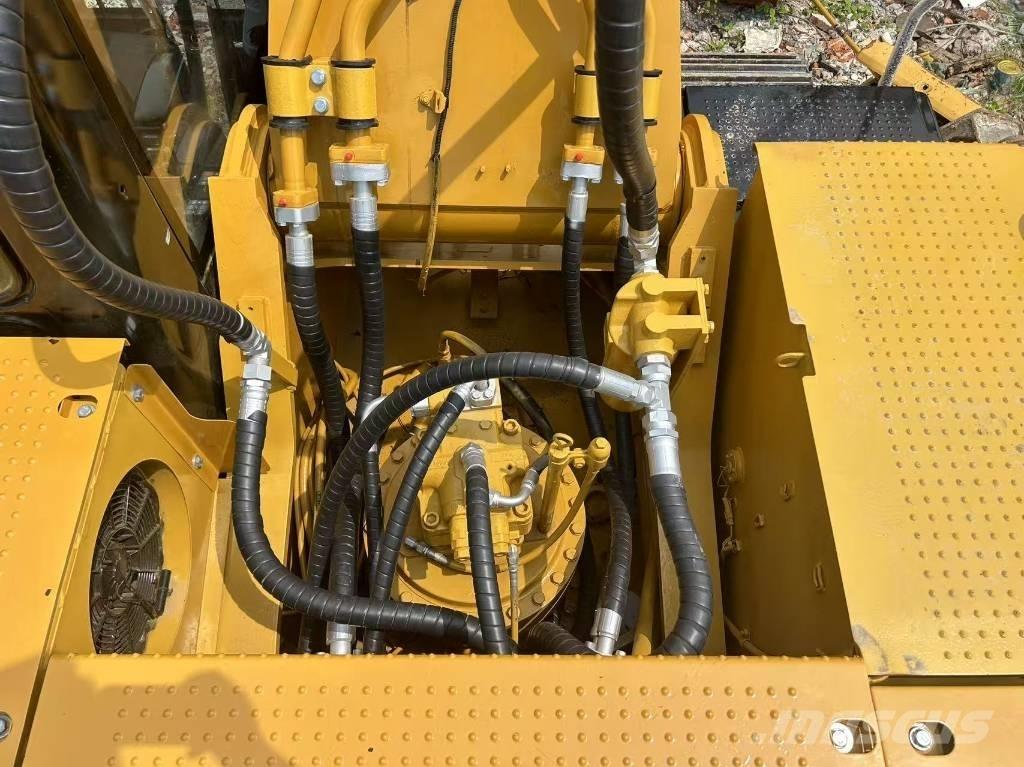 CAT 330 D L 履带挖掘机