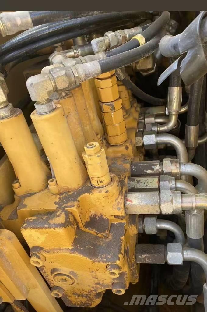 CAT 308 小型挖掘机