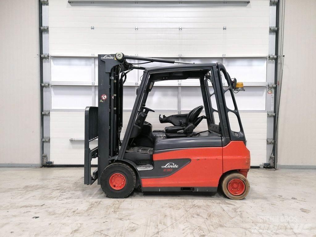 Linde E30L-01 电动叉车