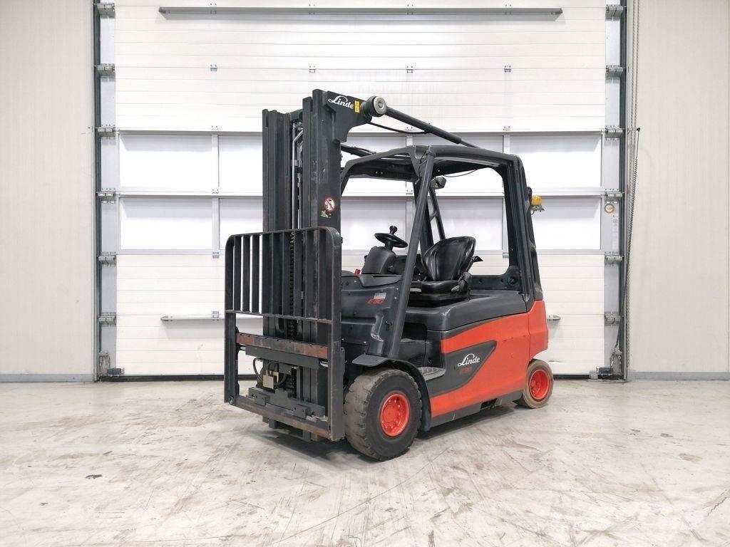 Linde E30L-01 电动叉车