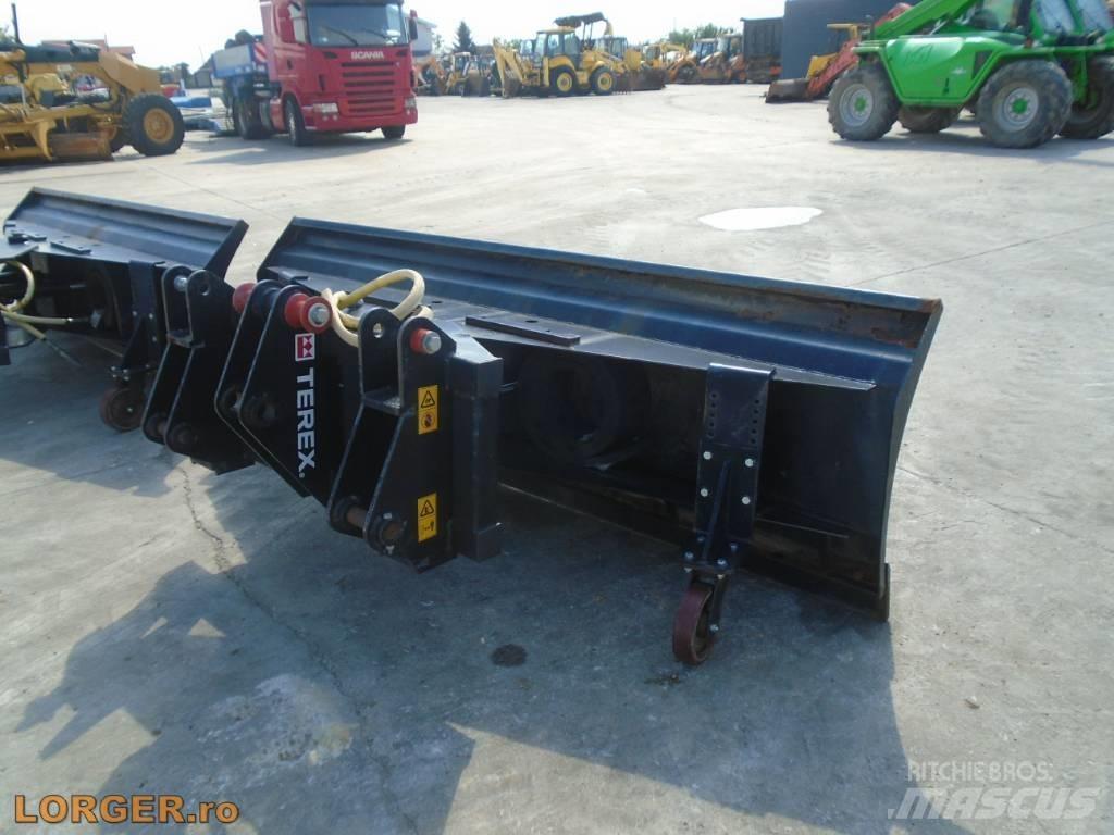 Terex 2640MM 推铲