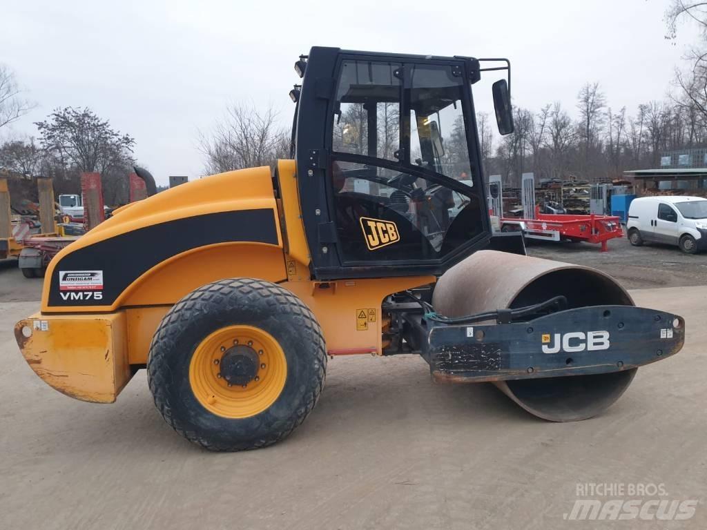 JCB VM 75 D 单轮压路机