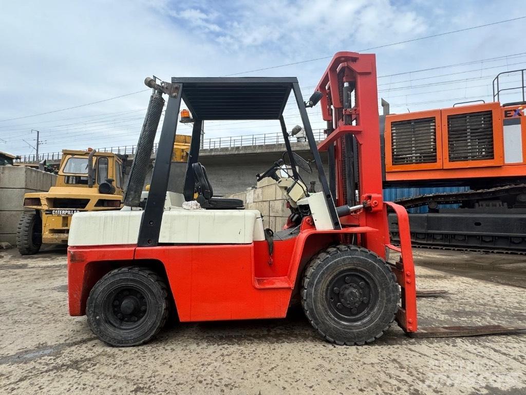 Nissan WF03A35U 柴油叉车