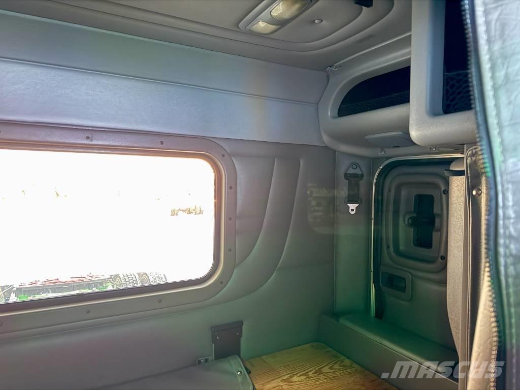 Peterbilt 389 牵引车