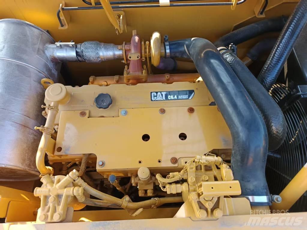 CAT CAT320DL 中型挖掘机