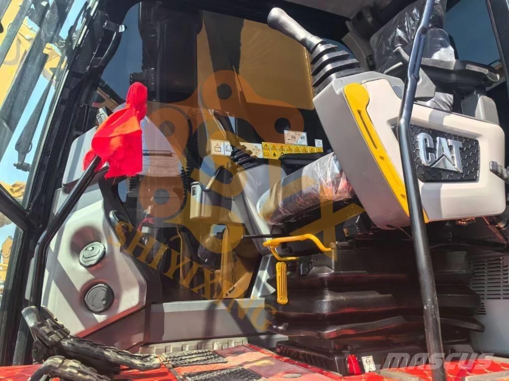 CAT 323 D 履带挖掘机