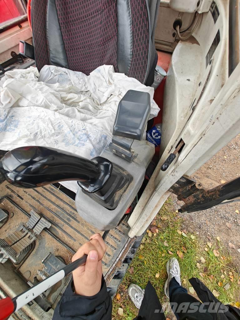 Kubota KX 71-3 小型挖掘机