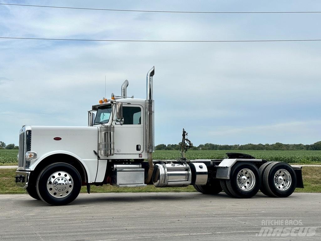 Peterbilt 389 牵引车