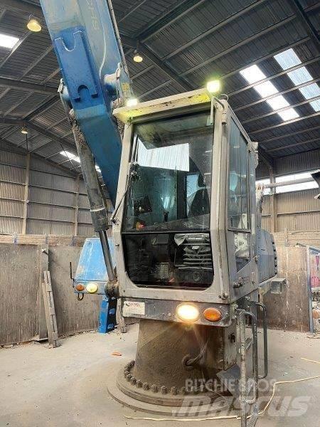 Fuchs AHL 831 D 工业挖掘机