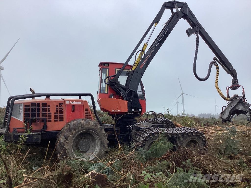 Komatsu 911.4 收割机