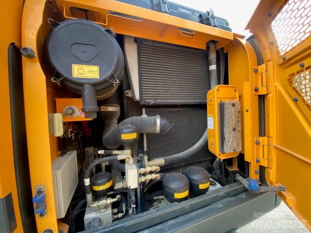 Hyundai HW140W 轮式挖掘机