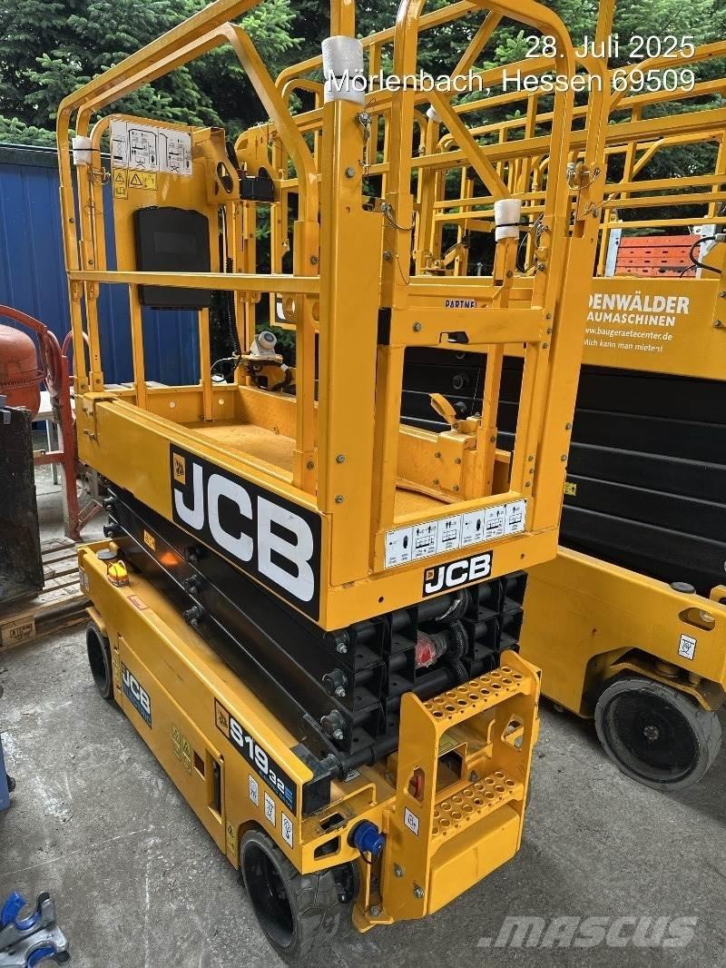 JCB S1932E 剪叉式升降机