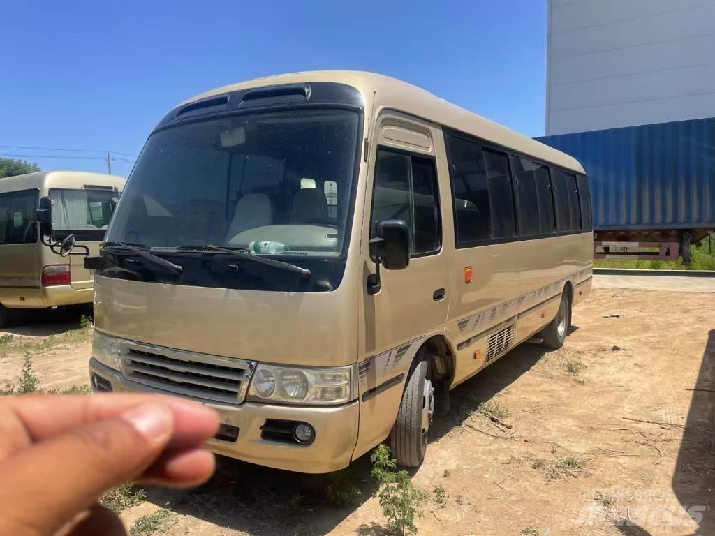 Toyota Coaster 公路客运汽车