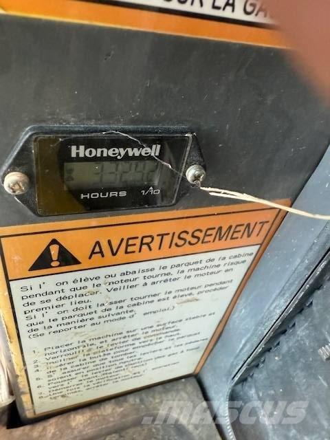 Takeuchi TB 250 小型挖掘机