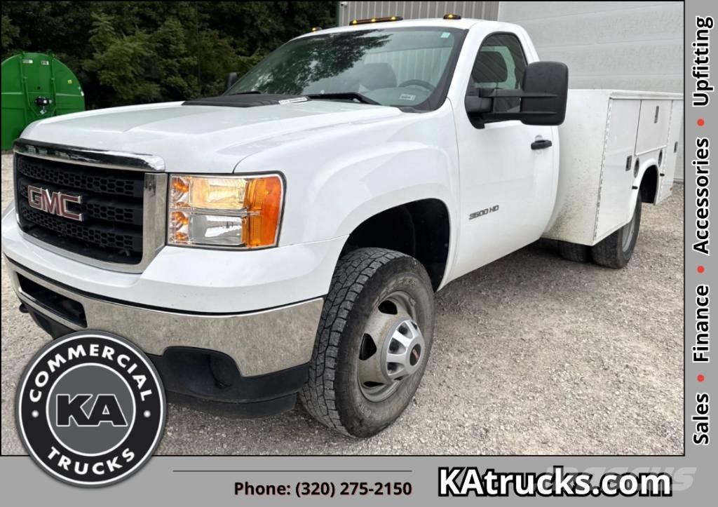 GMC Sierra 3500 HD 皮卡车