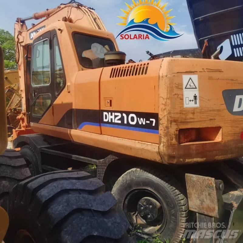 Doosan DH 210 W 轮式挖掘机