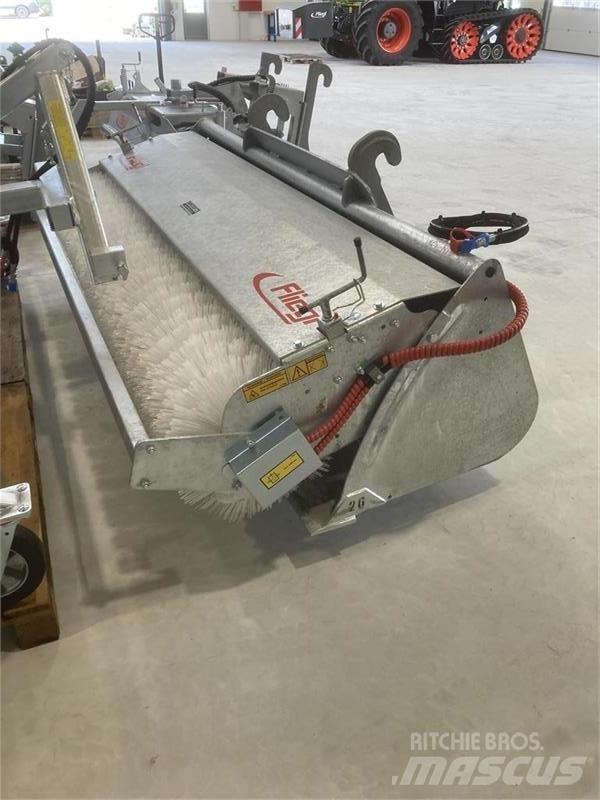 Fliegl Power Pro 260 扫地机