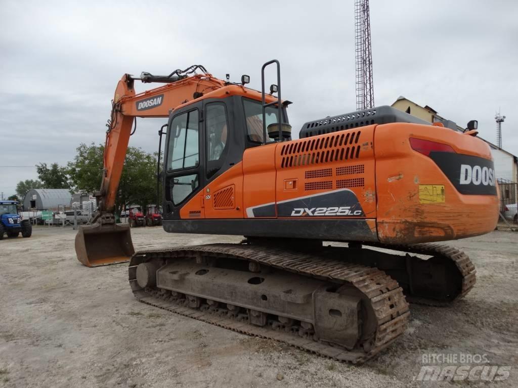 Doosan DX 225 LC-5 履带挖掘机