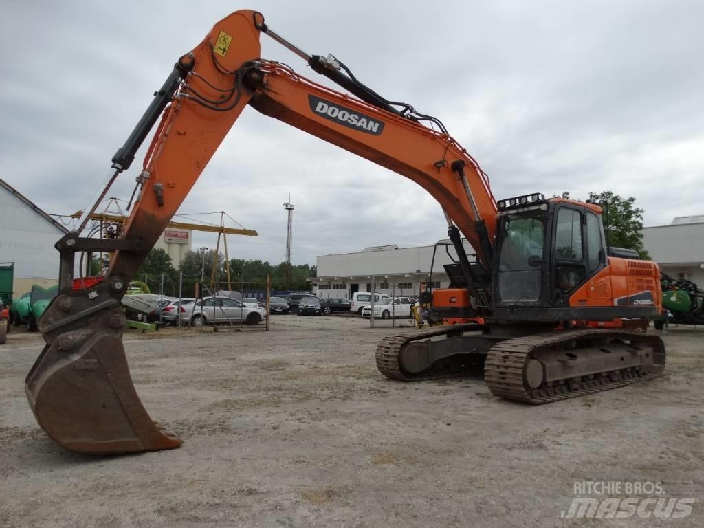 Doosan DX 225 LC-5 履带挖掘机