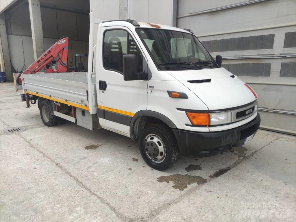 Iveco 50C 15 商务面包车