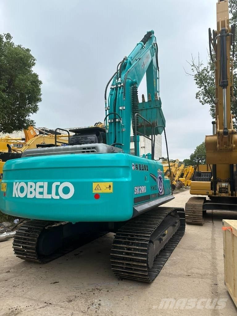 Kobelco SK 200-8 履带挖掘机