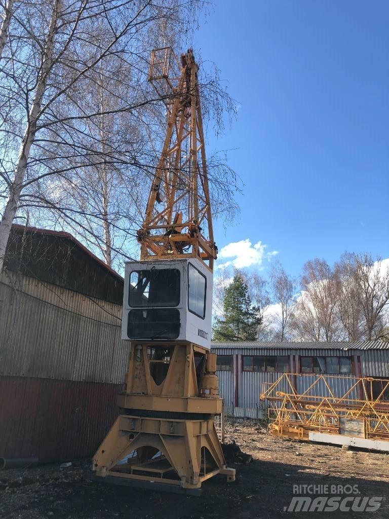 Liebherr 112EC-H 塔式起重机