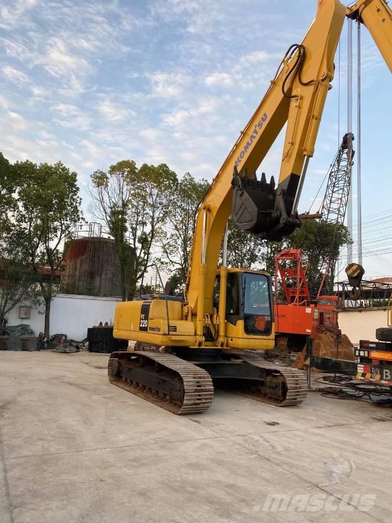 Komatsu PC 220 履带挖掘机