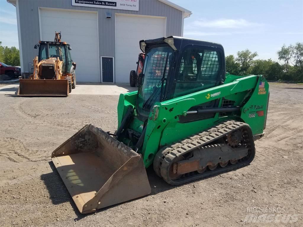 Bobcat T550 滑移装载机